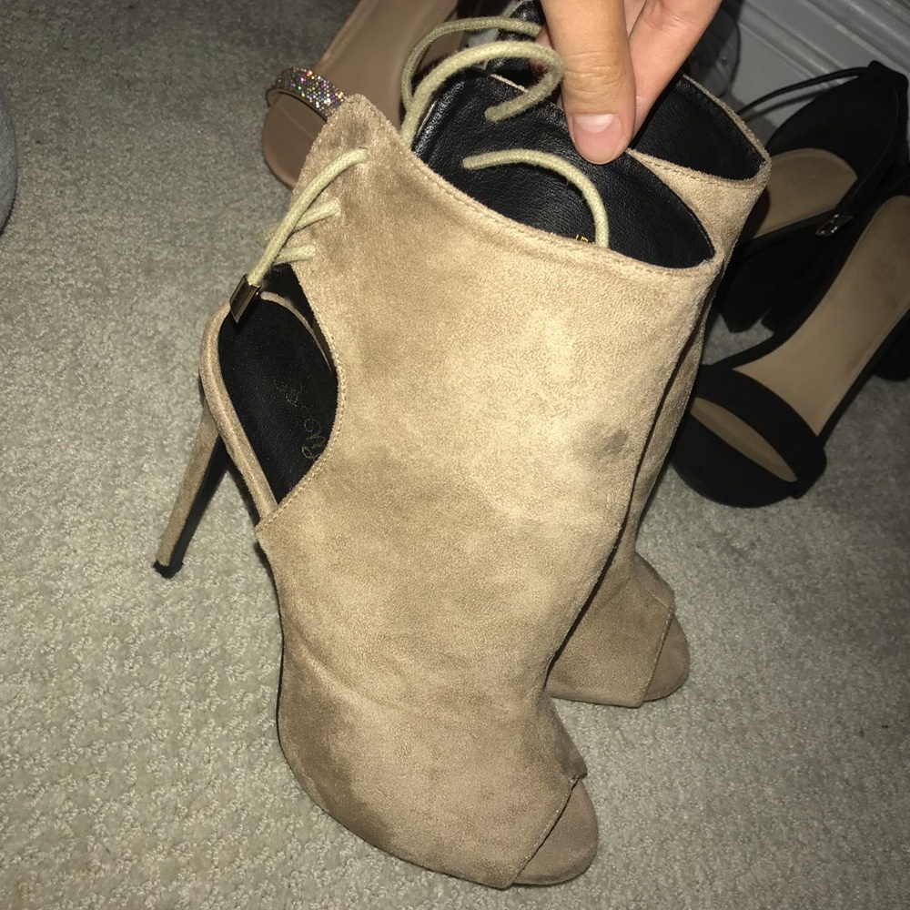Heels sz 10 only worn once